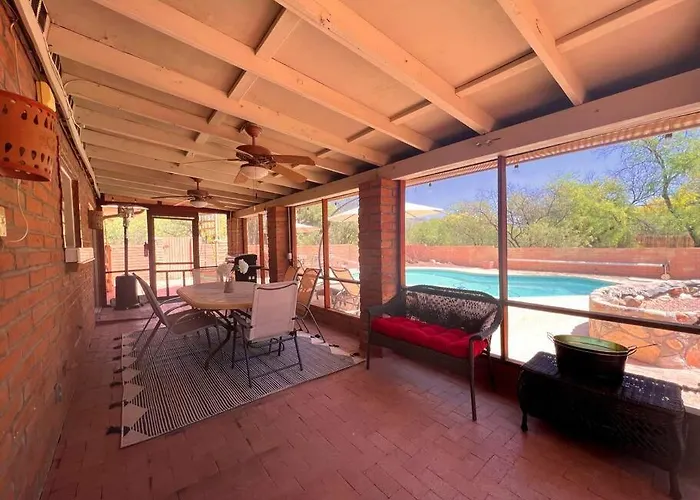 Saguaro Family Oasis - Pool, Hot Tub, Privacy Acre *