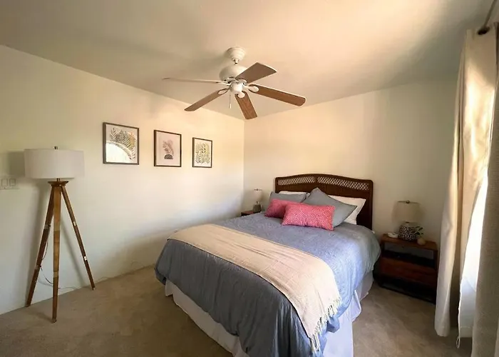 Saguaro Family Oasis - Pool, Hot Tub, Privacy Acre