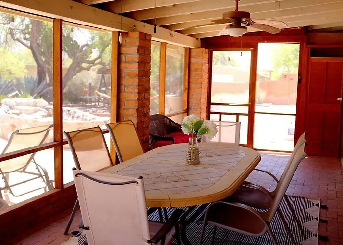 Saguaro Family Oasis - Pool, Hot Tub, Privacy Acre Holiday home