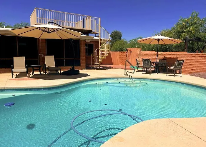 Saguaro Family Oasis - Pool, Hot Tub, Privacy Acre Tucson